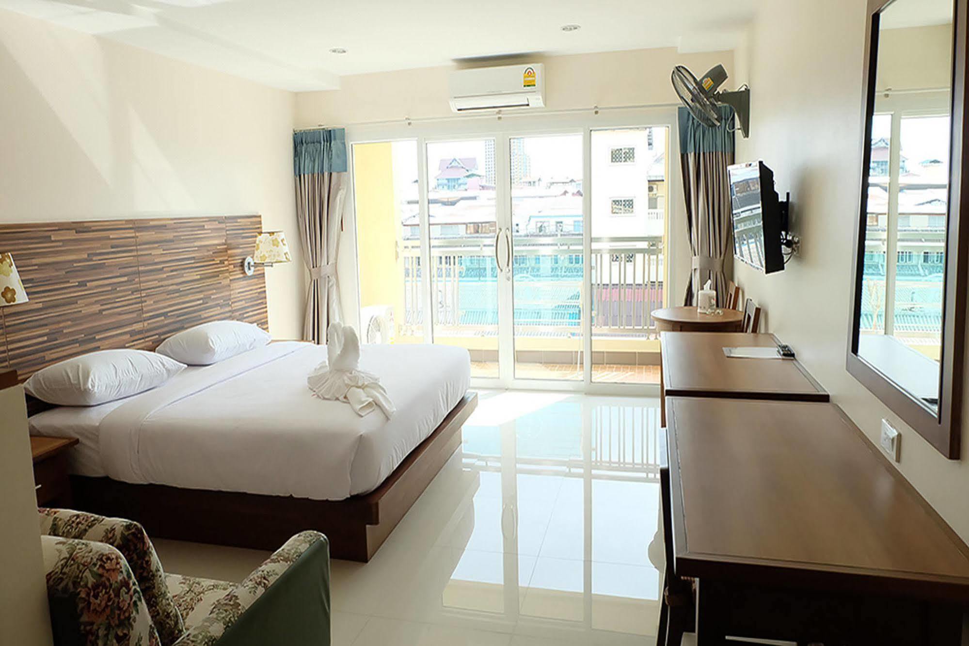D Hotel Pattaya Exteriér fotografie